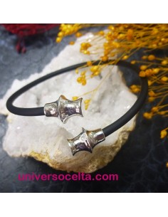 Brazalete Torques de plata y caucho T18032N