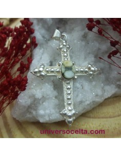Quiastolita sobre Cruz Medieval de plata QC25