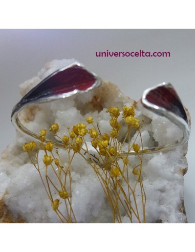 Brazalete de plata con pigmento rojo Orfega