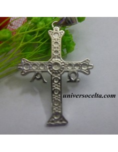Cruz de la Victoria mediana...