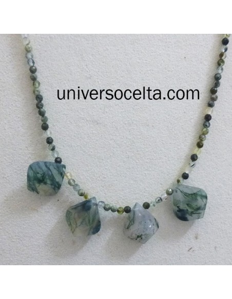 Hermoso Collar diseñado con Ágata Musgosa