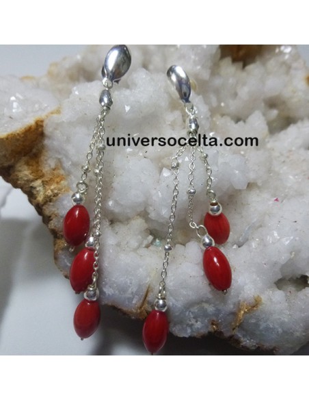 Pendientes largos con coral rojo