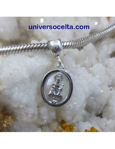 Charm Virgen de Covadonga sobre nácar