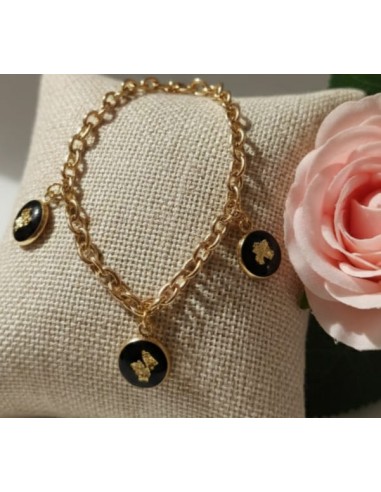 Pulsera de carbón redefinido con charms