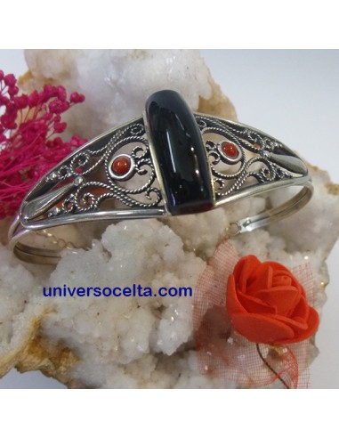 Brazalete de filigrana y Azabache...