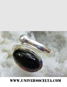 Anillo de Azabache y Plata...