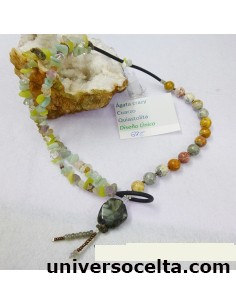 Collar de piedras naturales...