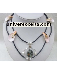 Collar de Quiastolita y...