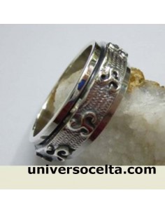 Anillo con Triskel anti-estrés de Plata 2