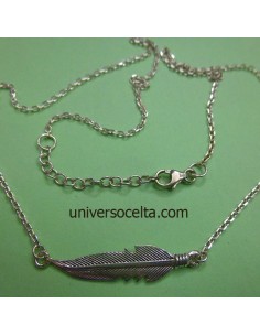 Gargantilla de plata con Pluma