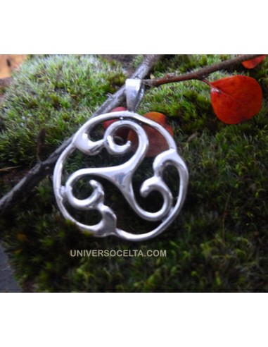 Colgante con triskel de  plata 106-0030