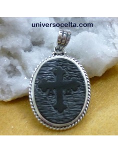 Colgante con Cruz de la Victoria de Azabache 29CV