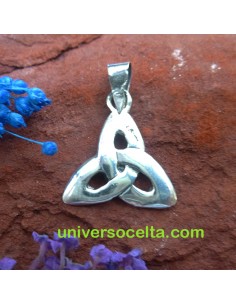 Colgante Celta con Triqueta de plata 105-16