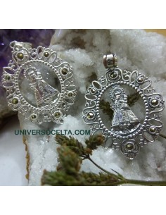 Virgen de Covadonga con orla y marquesitas R1101 2