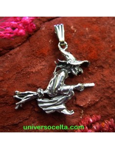 R04B Bruja de plata colgante