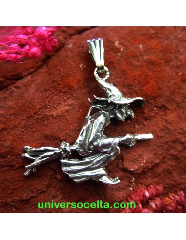 R04B Bruja de plata colgante