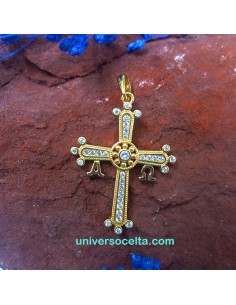 1047B Cruz de la Victoria con pedrería blanca 2