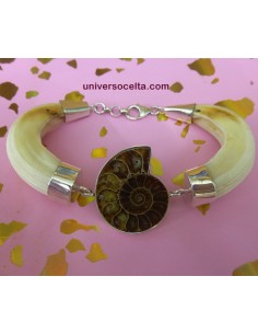 Brazalete artesano con colmillos y Ammonite ABR 2